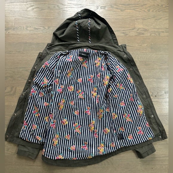 BNCI Green Cargo Jacket with hood women’s size Large - Picture 11 of 12